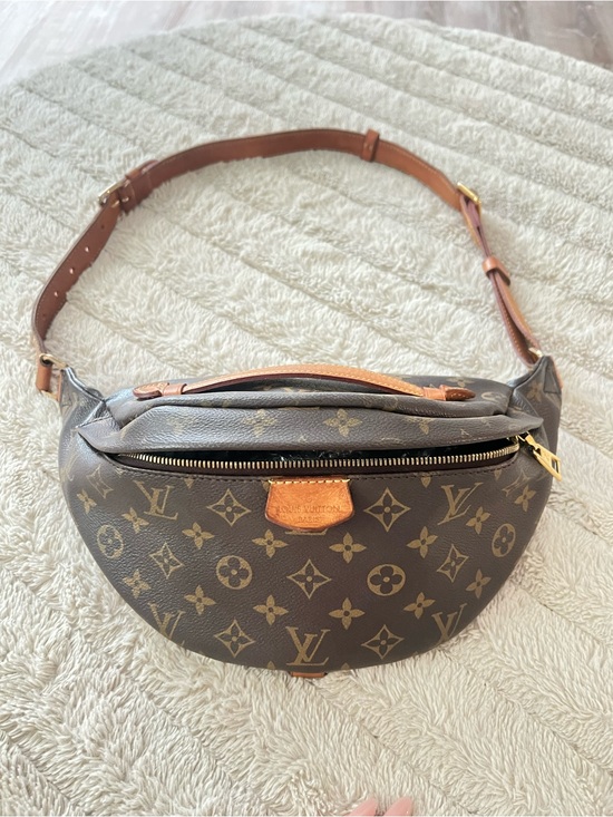 Louis Vuitton Handbags - Louis Vuitton Monogram Canvas Crossbody Bag in Brown with Tan Trim